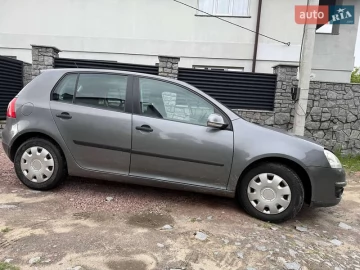 Авто Volkswagen Golf 2005 № 7714336