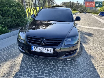 Авто Volkswagen Touareg 2007 № 7714415