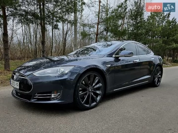 Авто Tesla Model S 2015 № 7714425