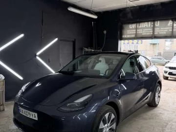 Авто Tesla Model Y 2023 № 7714486