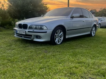 Авто BMW 5 Series 2002 № 7714808