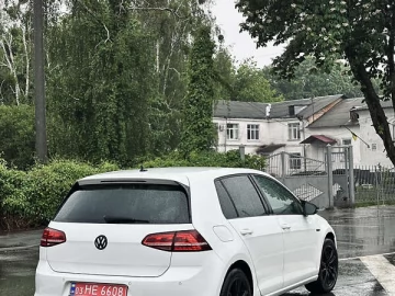 Авто Volkswagen E-Golf 2015 № 7714853