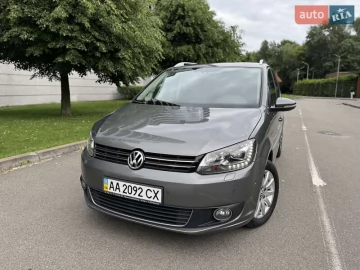 Авто Volkswagen Touran 2011 № 7714866