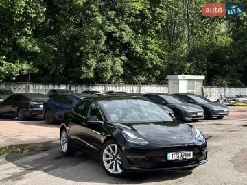 Авто Tesla Model 3 2018 № 7714920