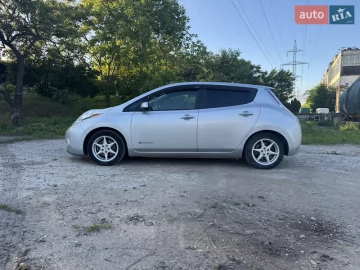 Авто Nissan Leaf 2014 № 7715077