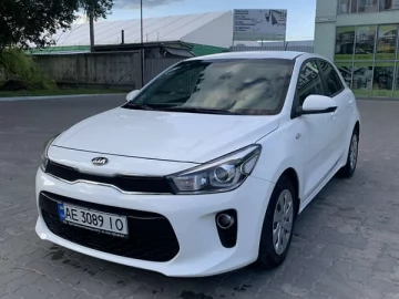 Авто KIA Rio 2017 № 7715200