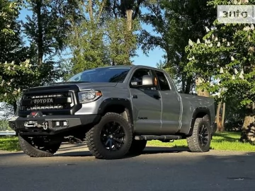 Авто Toyota Tundra 2015 № 7715275