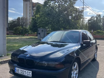 Авто BMW 5 Series 2000 № 7715365
