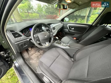Авто Renault Laguna 2010 № 7715539