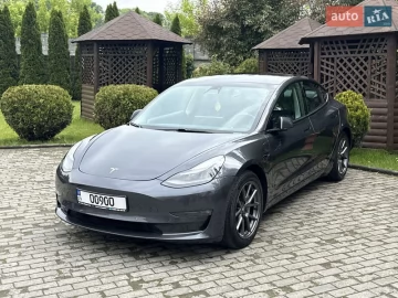 Авто Tesla Model 3 2021 № 7715651