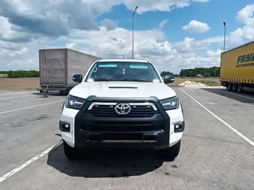 Авто Toyota Hilux 2013 № 7715695