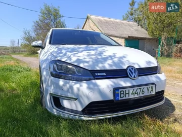 Авто Volkswagen E-Golf 2014 № 7715782