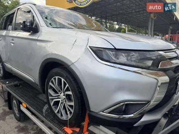 Авто Mitsubishi Outlander 2016 № 7715857