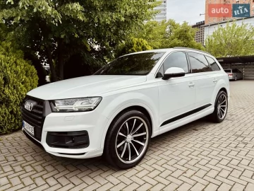 Авто Audi Q7 2016 № 7715916