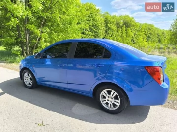 Авто Chevrolet Aveo 2011 № 7716185