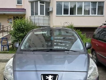 Авто Peugeot 5008 2011 № 7716205
