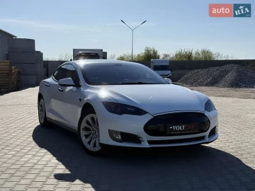 Авто Tesla Model S 2013 № 7716253