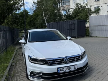 Авто Volkswagen Passat 2018 № 7716309