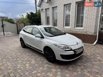 Авто Renault Megane 2013 № 7716393
