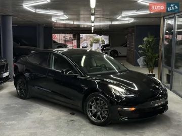 Авто Tesla Model 3 2018 № 7716475