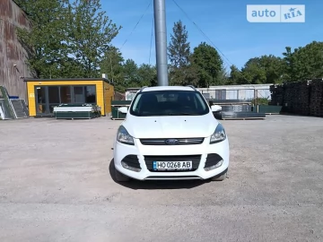 Авто Ford Kuga 2014 № 7716638
