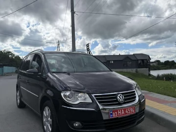 Авто Volkswagen Touran 2009 № 7716812
