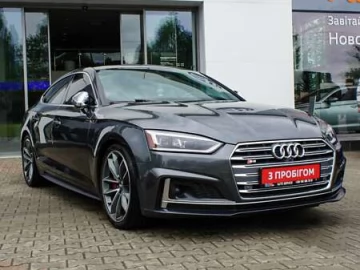 Авто Audi S5 2018 № 7716939