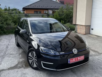 Авто Volkswagen E-Golf 2017 № 7717136