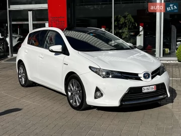 Авто Toyota Auris 2013 № 7717178