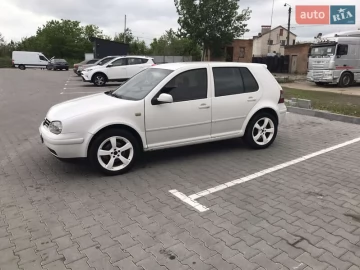Авто Volkswagen Golf 2000 № 7717290