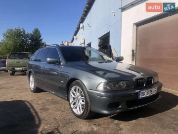 Авто BMW 5 Series 2002 № 7717326