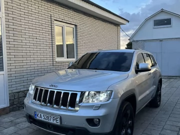 Авто Jeep Grand Cherokee 2011 № 7717496