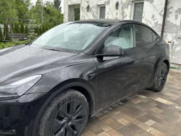 Авто Tesla Model Y 2024 № 7717533