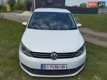 Авто Volkswagen Touran 2014 № 7717613
