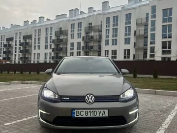 Авто Volkswagen E-Golf 2015 № 7717617