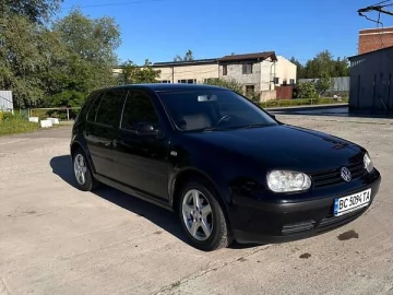 Авто Volkswagen Golf 2000 № 7717671