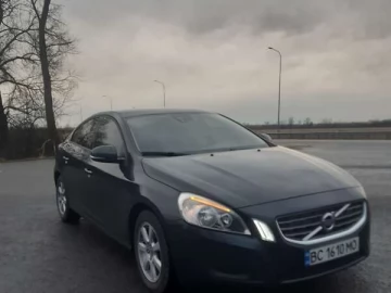Авто Volvo S60 2012 № 7717689