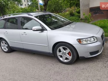 Авто Volvo V50 2008 № 7717695