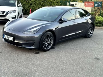 Авто Tesla Model 3 2021 № 7717823