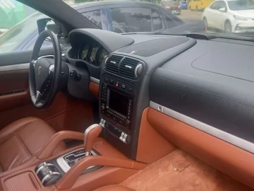 Авто Porsche Cayenne 2008 № 7717884