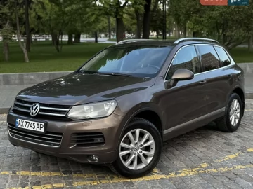 Авто Volkswagen Touareg 2012 № 7717888