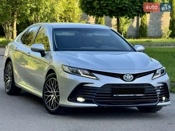 Авто Toyota Camry 2021 № 7717898