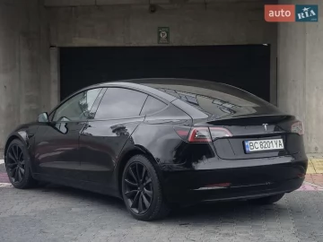 Авто Tesla Model 3 2021 № 7717978