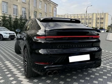 Авто Porsche Cayenne 2024 № 7717988