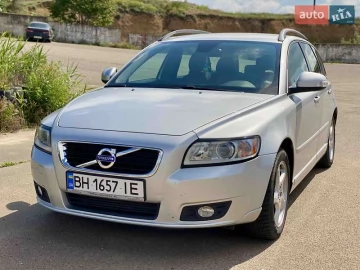 Авто Volvo V50 2011 № 7718038