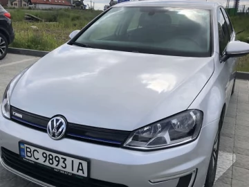 Авто Volkswagen E-Golf 2015 № 7718266