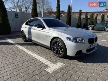 Авто BMW 5 Series 2012 № 7718348
