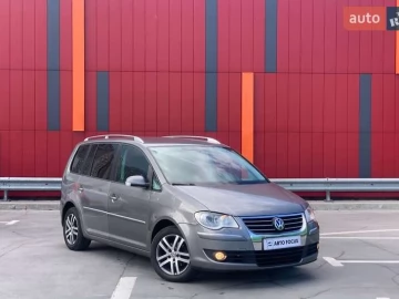 Авто Volkswagen Touran 2008 № 7718444