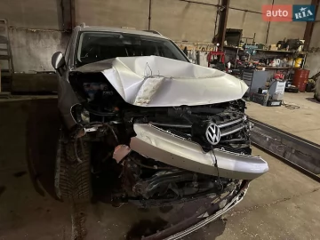 Авто Volkswagen Touareg 2012 № 7718493