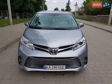 Авто Toyota Sienna 2013 № 7718514